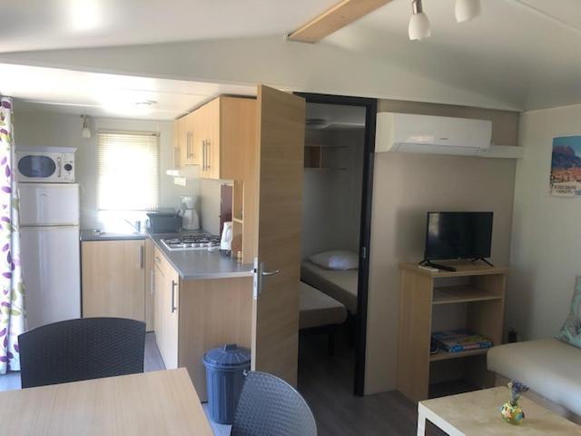 Camping De Parpaillon Roquebrune-sur Argens Bagian luar foto